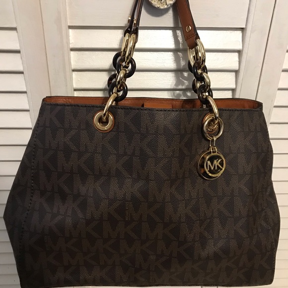 Michael Kors Handbags - Michael Kors large satchel Michael Kors Handbags - Michael Kors large satchel